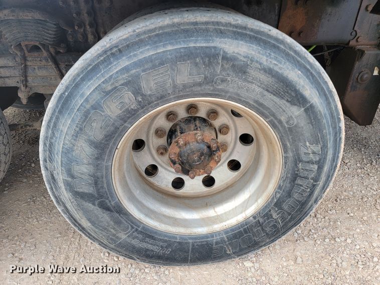 image for item KS9936 2005 Sterling LT9500  crane truck