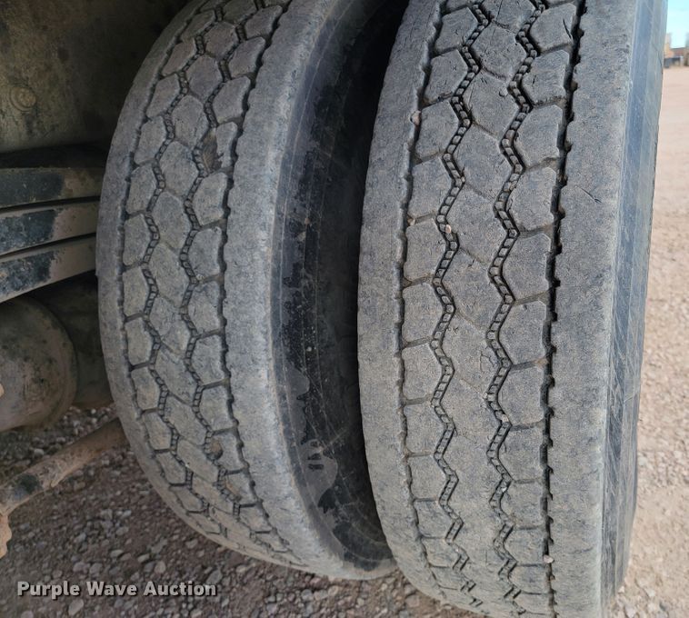 image for item KS9936 2005 Sterling LT9500  crane truck