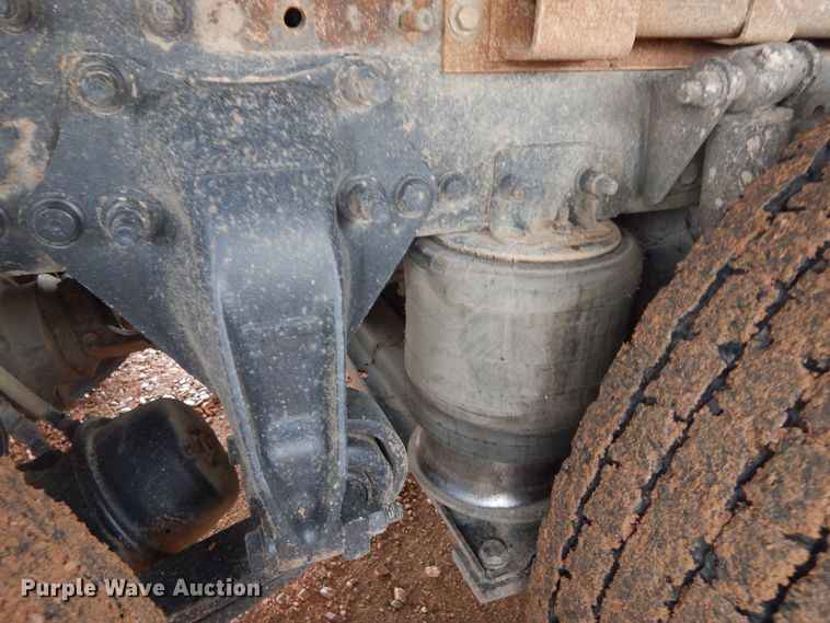 image for item KS9940 2011 Freightliner Coronado SD dump truck