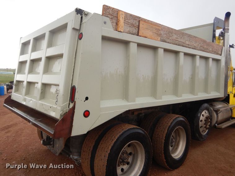 image for item KS9940 2011 Freightliner Coronado SD dump truck