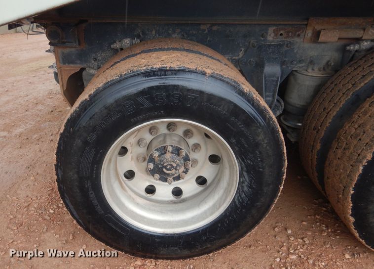 image for item KS9940 2011 Freightliner Coronado SD dump truck