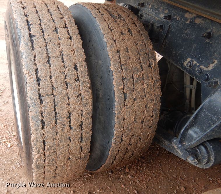 image for item KS9940 2011 Freightliner Coronado SD dump truck