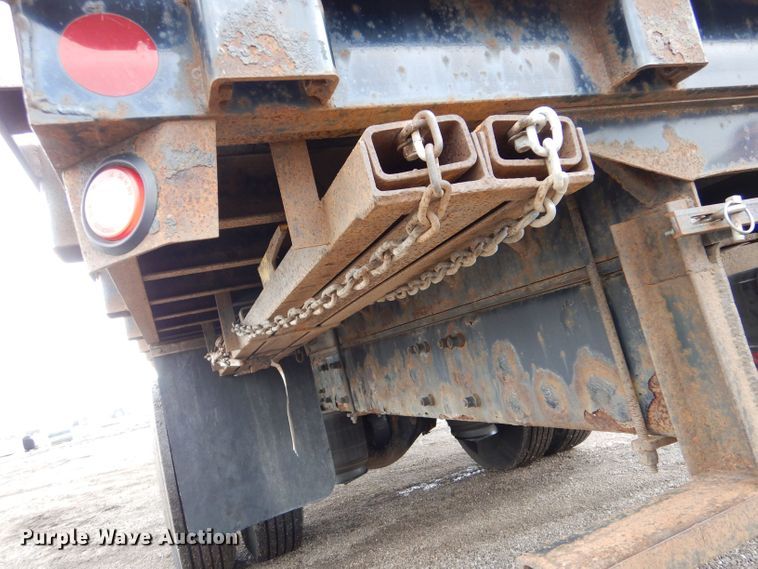 image for item LP9299 2008 Peterbilt 335  flatbed truck