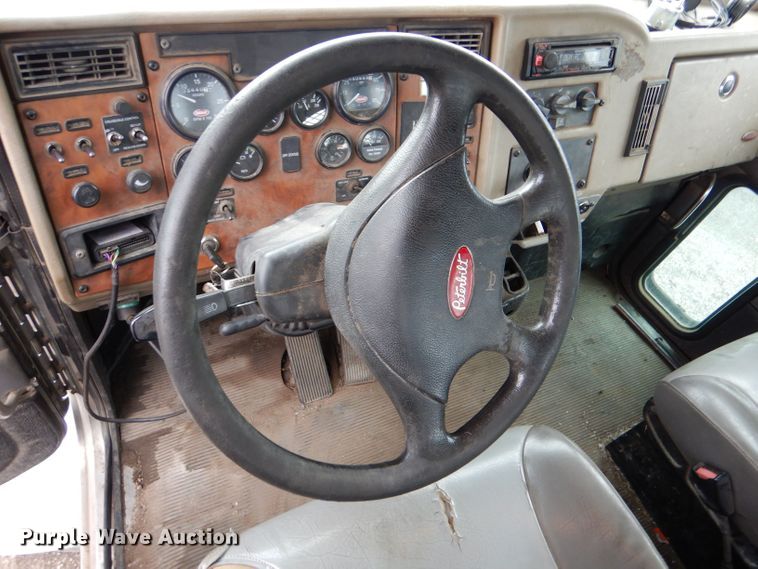 image for item LP9299 2008 Peterbilt 335  flatbed truck