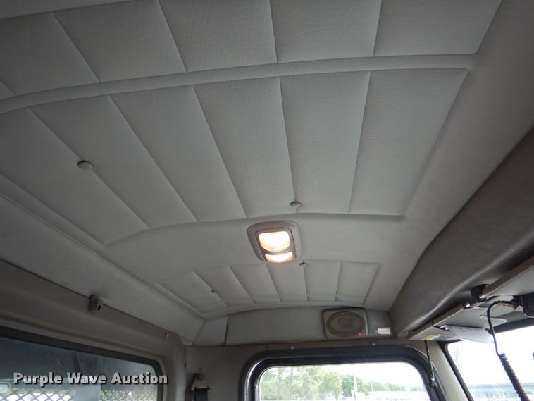 image for item LP9299 2008 Peterbilt 335  flatbed truck