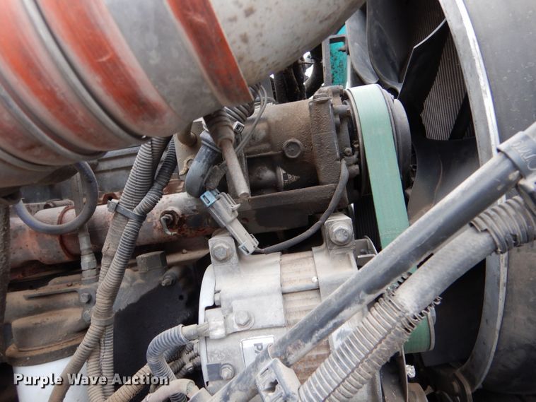 image for item LP9299 2008 Peterbilt 335  flatbed truck