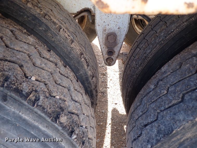 image for item LU9051 2015 Armor Lite SBD-40  bottom dump trailer