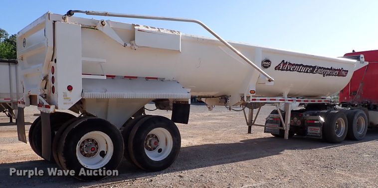 image for item LU9053 2017 MAC  end dump trailer