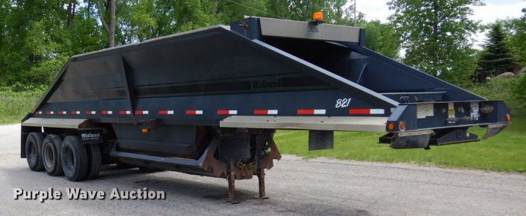 image for item MF9616 2006 Midland MG38TC3000  bottom dump trailer