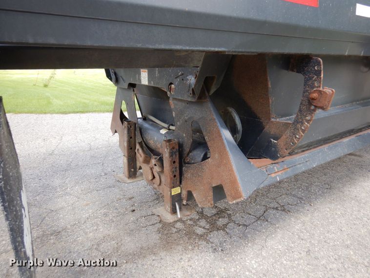 image for item MF9616 2006 Midland MG38TC3000  bottom dump trailer