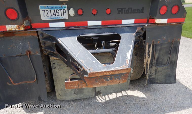 image for item MF9616 2006 Midland MG38TC3000  bottom dump trailer