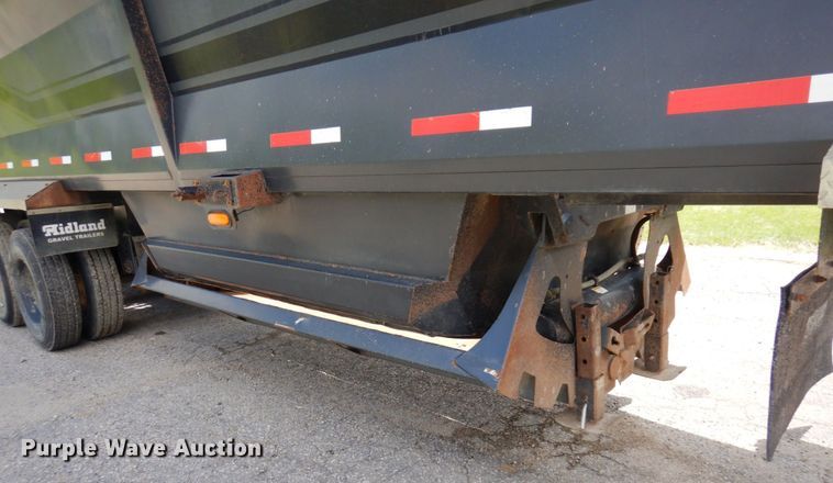 image for item MF9616 2006 Midland MG38TC3000  bottom dump trailer
