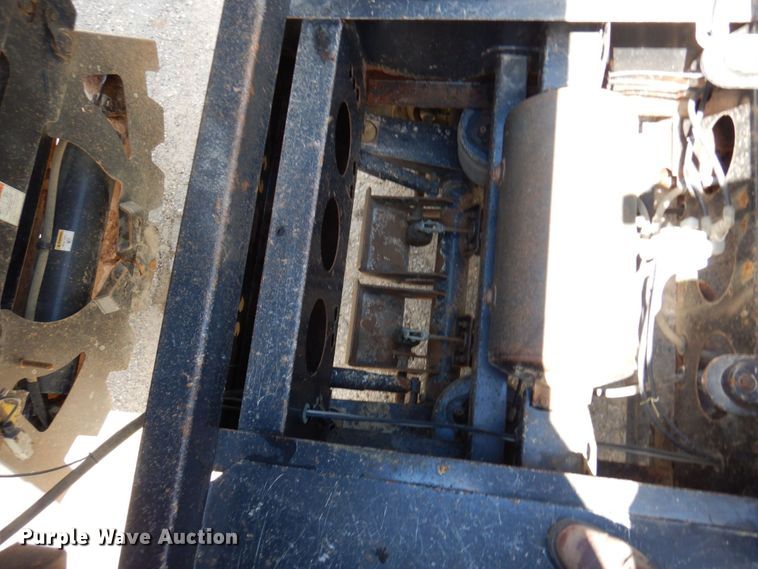 image for item MF9616 2006 Midland MG38TC3000  bottom dump trailer