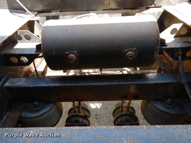 image for item MF9616 2006 Midland MG38TC3000  bottom dump trailer