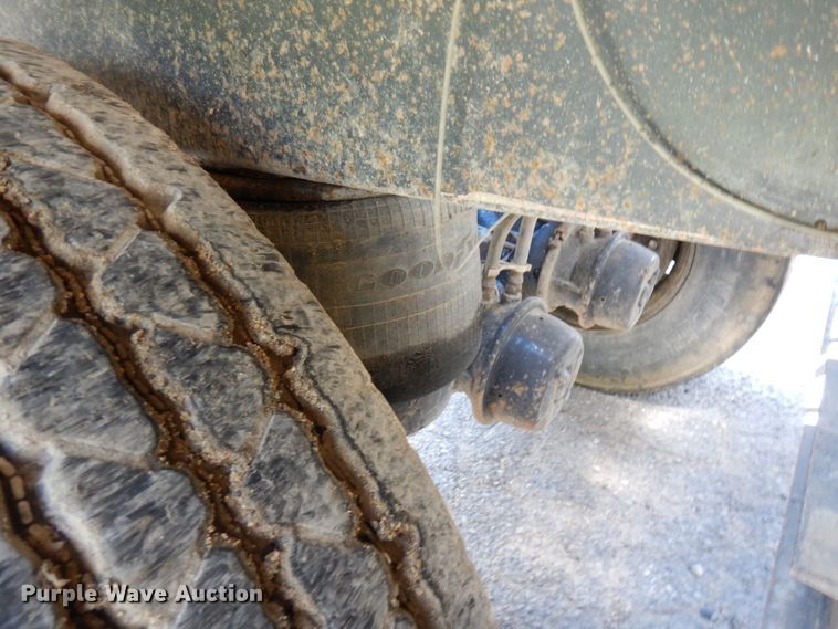 image for item MF9616 2006 Midland MG38TC3000  bottom dump trailer