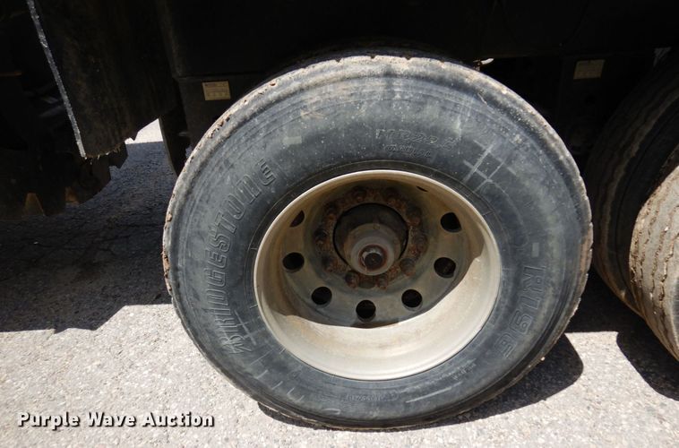 image for item MF9616 2006 Midland MG38TC3000  bottom dump trailer