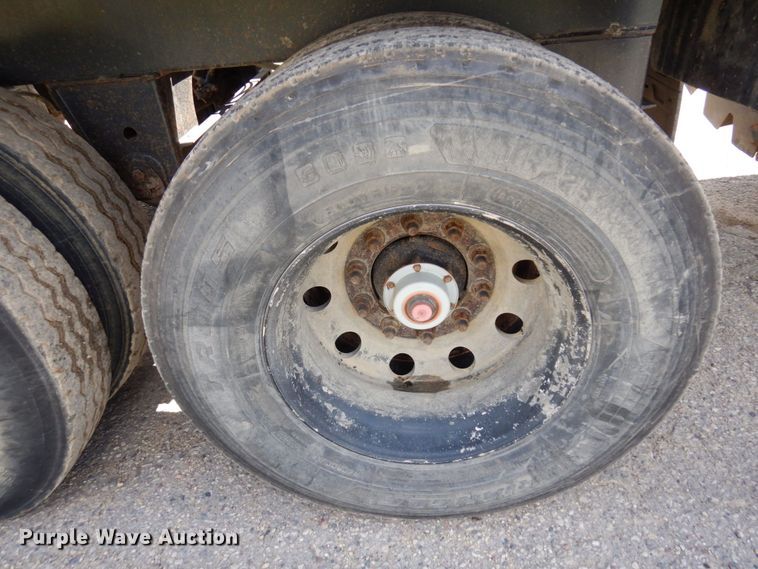 image for item MF9616 2006 Midland MG38TC3000  bottom dump trailer