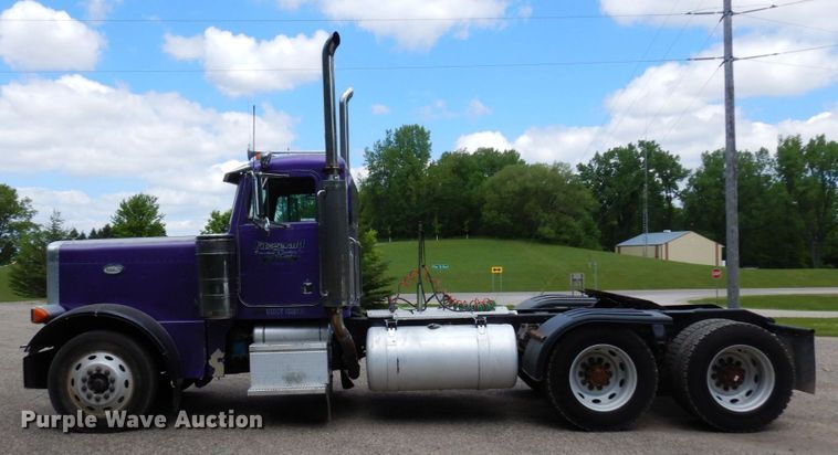 image for item MF9617 1998 Peterbilt 379  semi truck