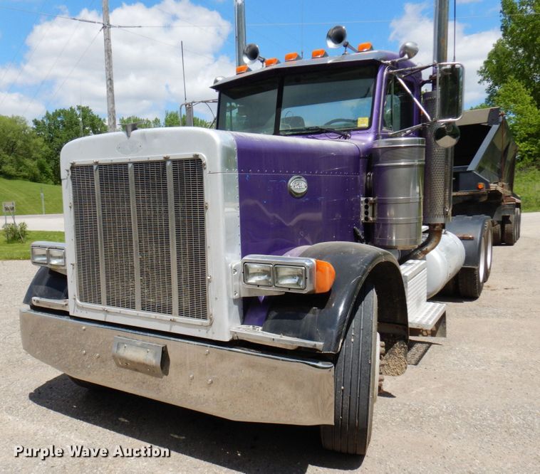 image for item MF9617 1998 Peterbilt 379  semi truck