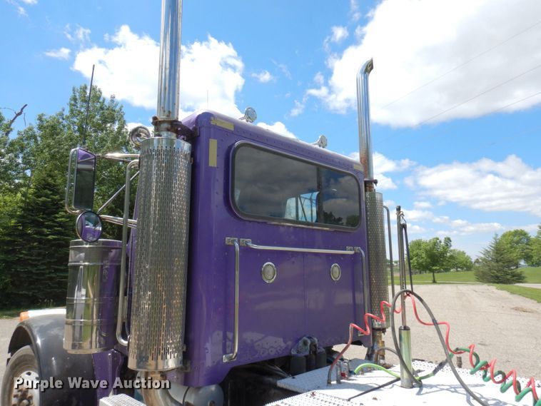 image for item MF9617 1998 Peterbilt 379  semi truck