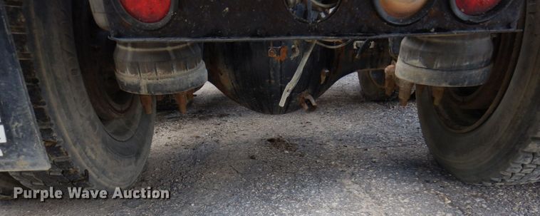 image for item MF9617 1998 Peterbilt 379  semi truck