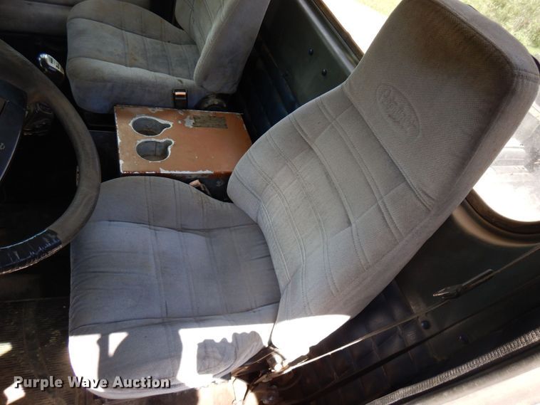 image for item MF9617 1998 Peterbilt 379  semi truck