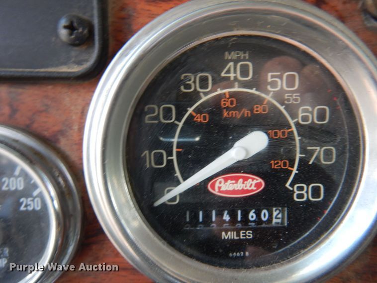 image for item MF9617 1998 Peterbilt 379  semi truck