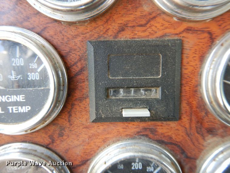 image for item MF9617 1998 Peterbilt 379  semi truck