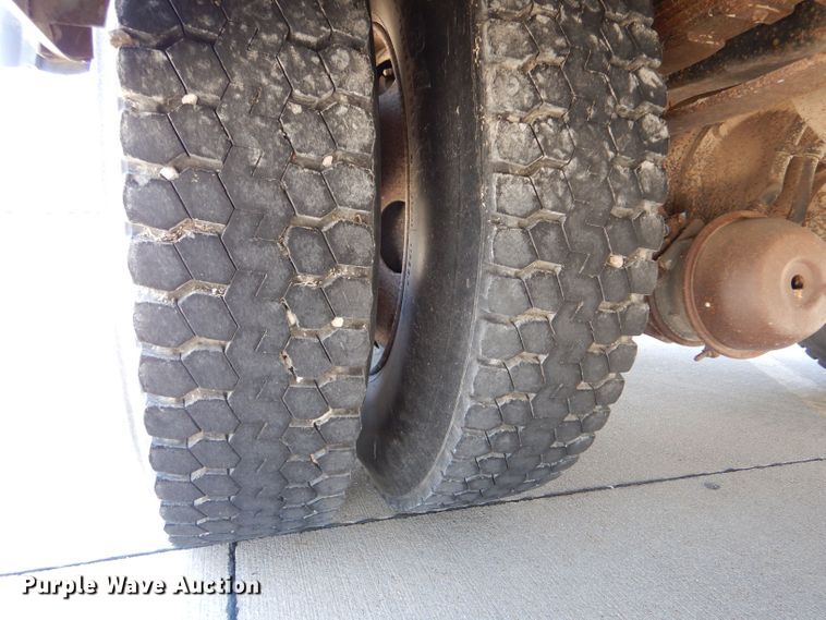 image for item DI1900 1997 Blue Bird TC2000  school bus