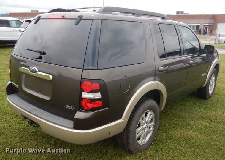image for item DJ3832 2008 Ford Explorer Eddie Bauer  SUV