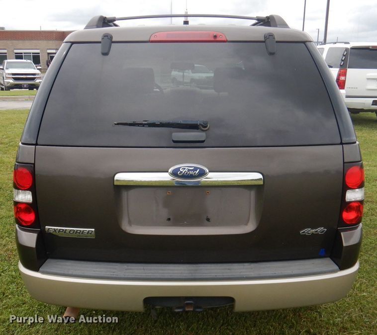 image for item DJ3832 2008 Ford Explorer Eddie Bauer  SUV