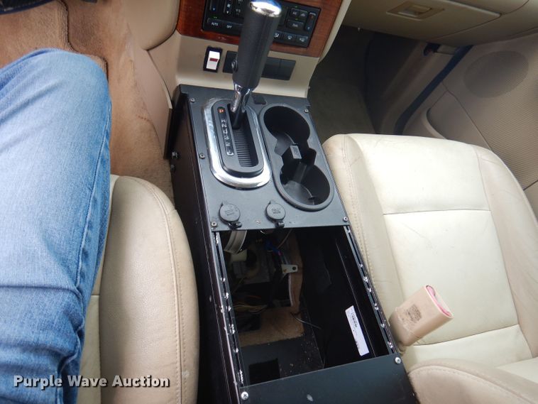 image for item DJ3832 2008 Ford Explorer Eddie Bauer  SUV