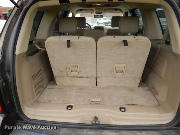 image for item DJ3832 2008 Ford Explorer Eddie Bauer  SUV