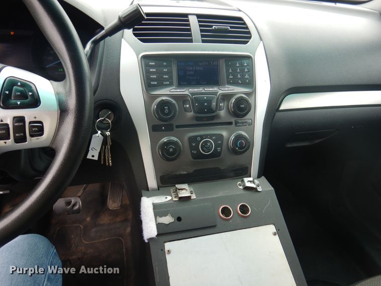 image for item DJ3834 2014 Ford Explorer Police Interceptor  SUV