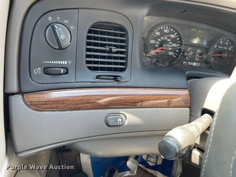 image for item DJ5185 2007 Ford Crown Victoria