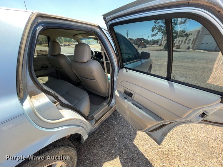 image for item DJ5185 2007 Ford Crown Victoria