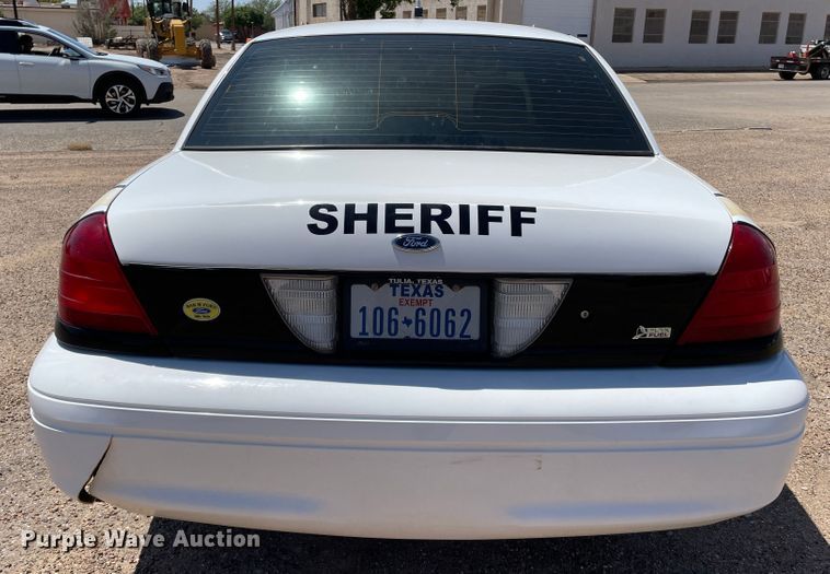 image for item DJ5186 2010 Ford Crown Victoria Police Interceptor