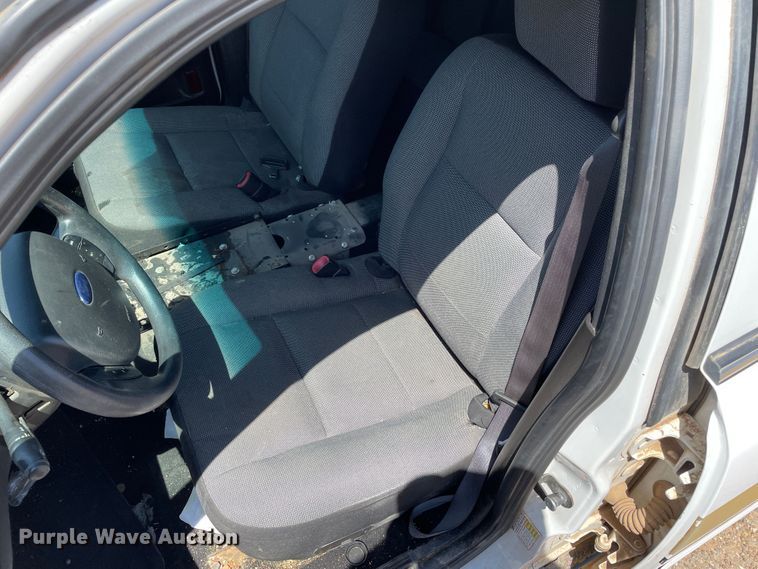 image for item DJ5186 2010 Ford Crown Victoria Police Interceptor