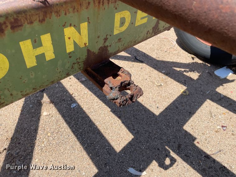 image for item DJ5188 John Deere 1064  running gear