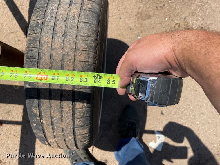 image for item DJ5188 John Deere 1064  running gear