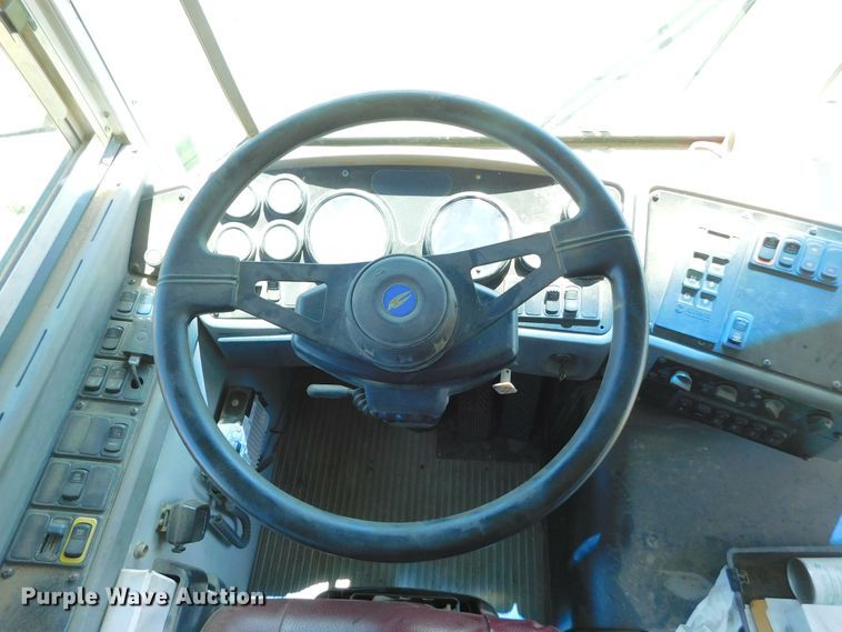 image for item DJ7666 2007 Blue Bird  school bus