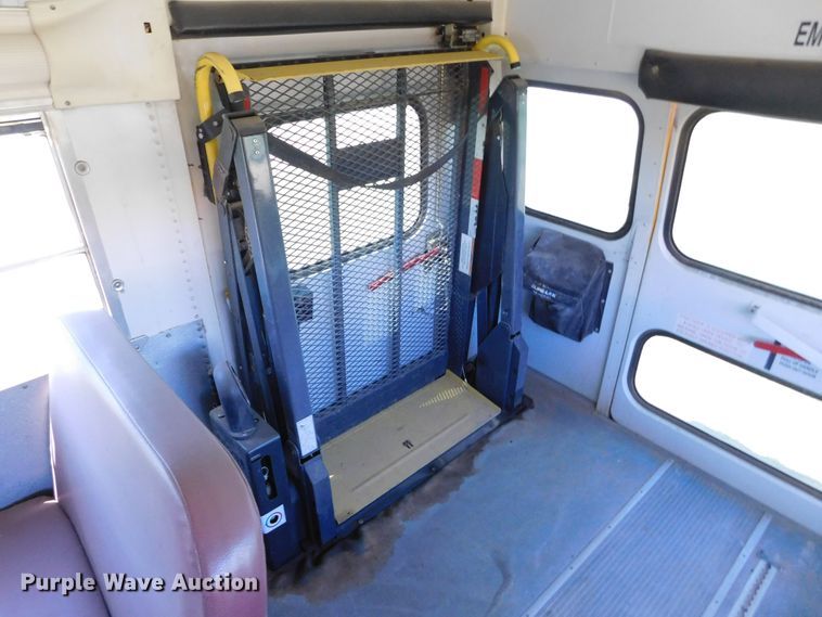 image for item DJ7666 2007 Blue Bird  school bus