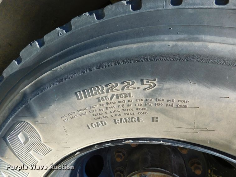 image for item DJ7666 2007 Blue Bird  school bus