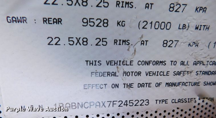 image for item DJ7666 2007 Blue Bird  school bus