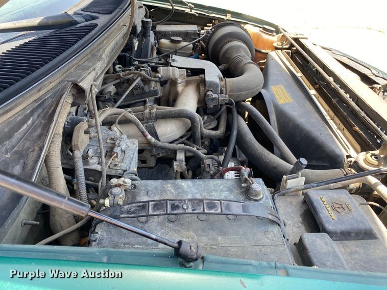 image for item DM4169 2000 Ford F150  SuperCab pickup truck