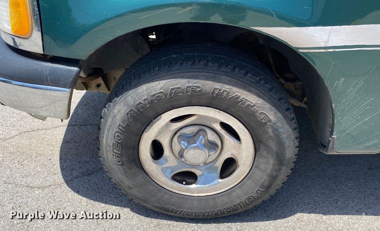 image for item DM4169 2000 Ford F150  SuperCab pickup truck