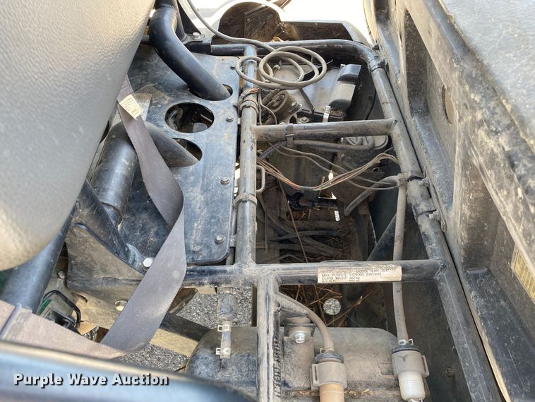 image for item DM4170 2011 Kawasaki Mule 610  utility vehicle