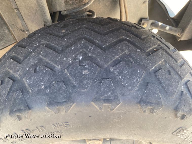 image for item DM4170 2011 Kawasaki Mule 610  utility vehicle