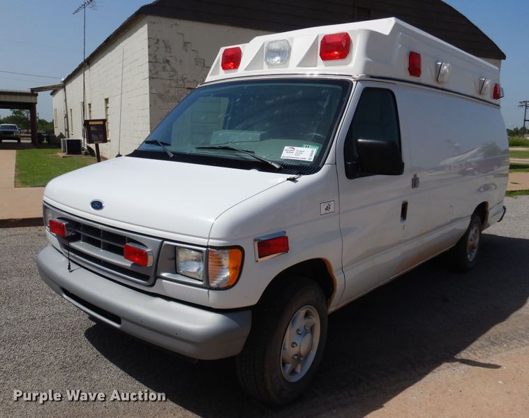 image for item DN0401 1998 Ford E250  ambulance