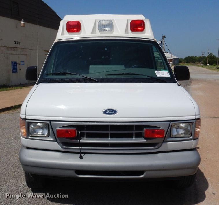 image for item DN0401 1998 Ford E250  ambulance